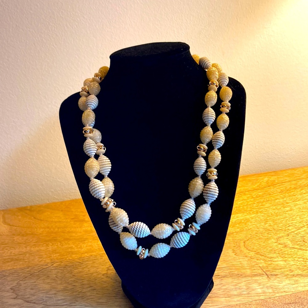 Vintage double strand cream beaded necklace